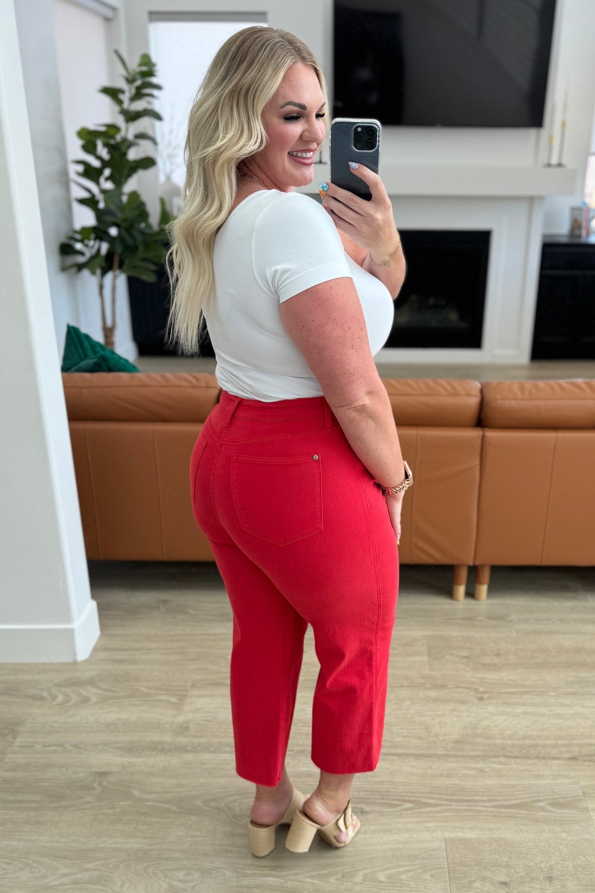 Judy Blue | Lisa High Rise Tummy Control Wide Leg Crop Jeans in Red