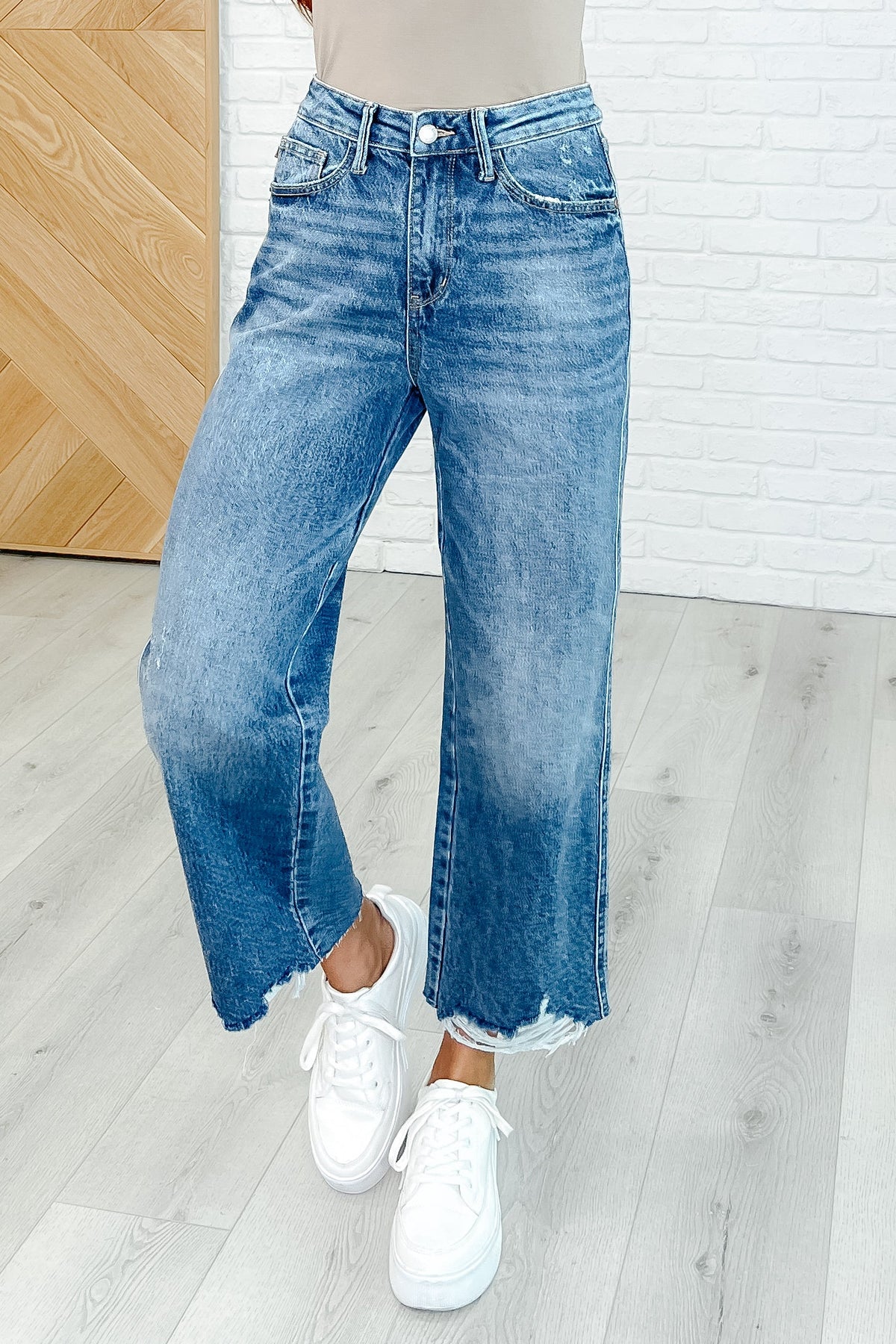Judy Blue | Megan High Rise Rigid Magic Wide Leg Crop Jeans