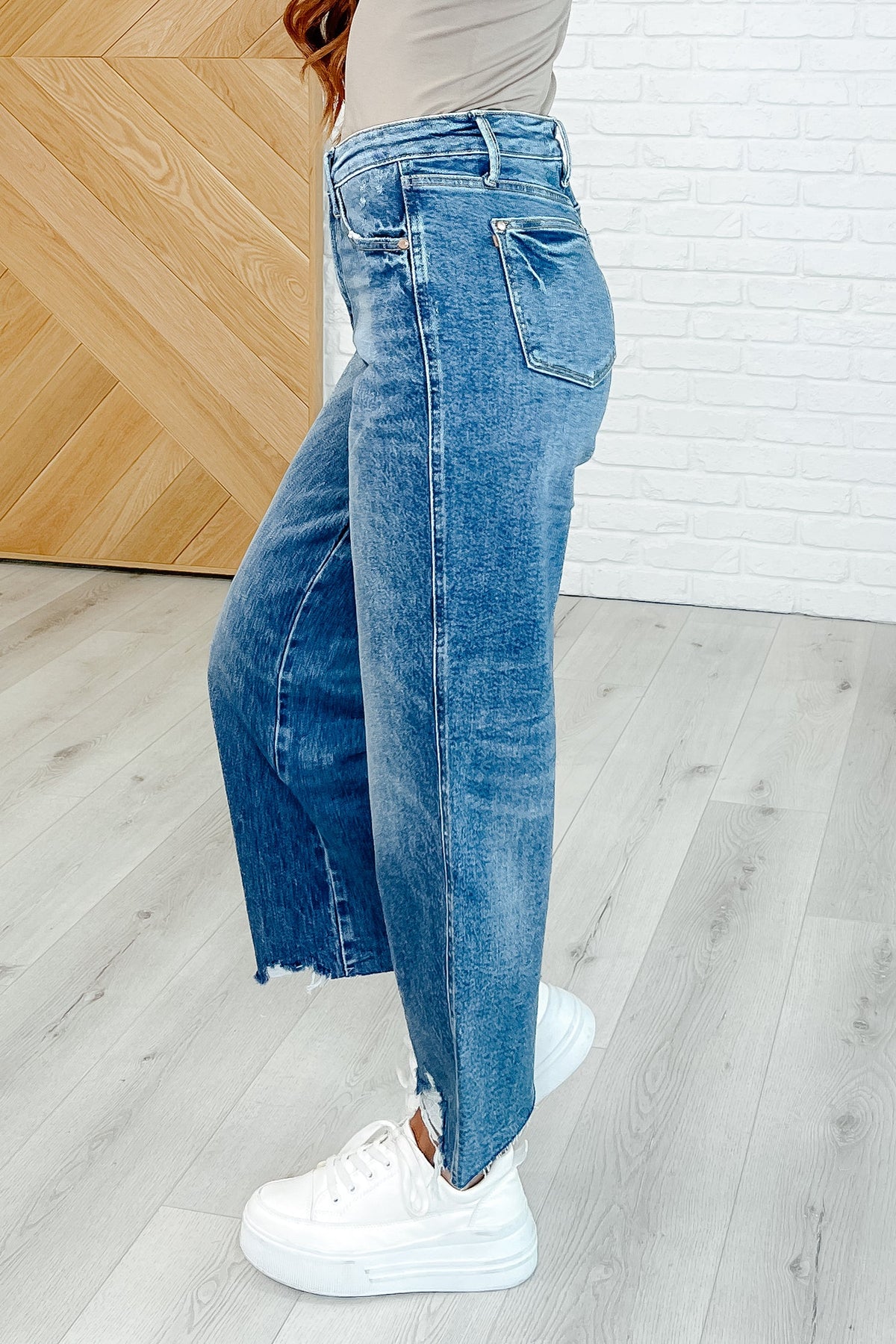 Judy Blue | Megan High Rise Rigid Magic Wide Leg Crop Jeans