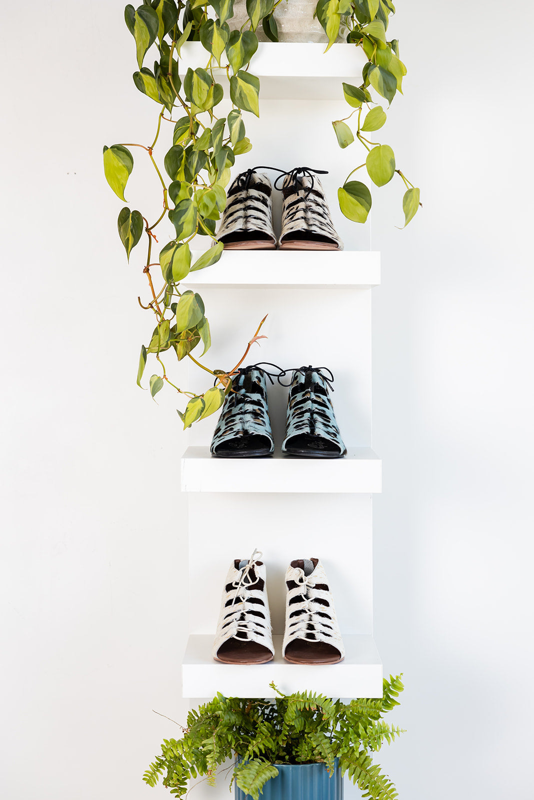 Nola Black & White Gladiator Sandals – Naughty Monkey