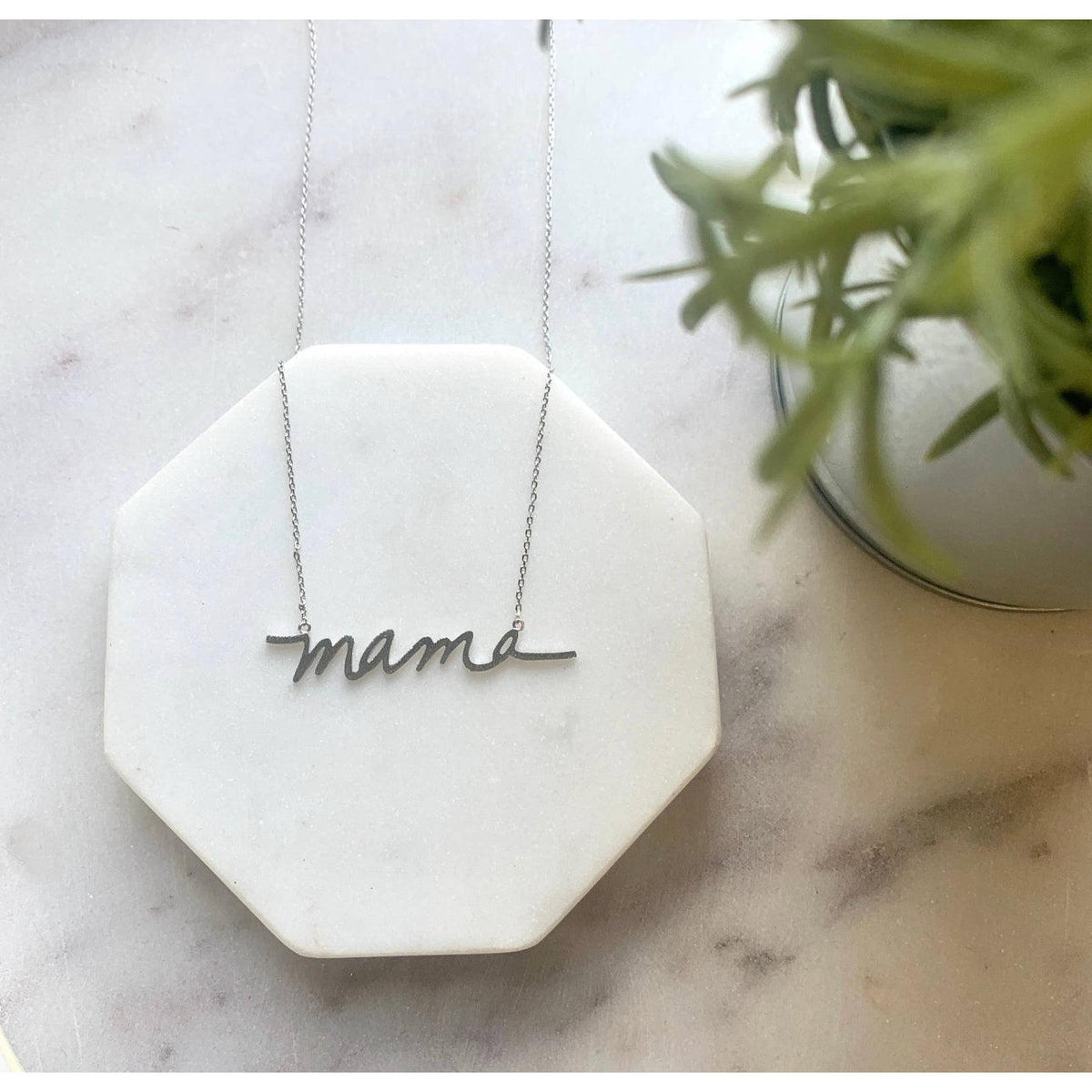 Mama Necklace | Mother's Day Necklace | Pretty Simple - becauseofadi