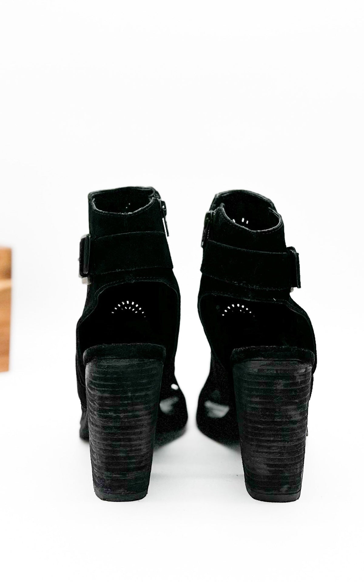 Zuzanna Black Suede Heeled Sandals – Naughty Monkey