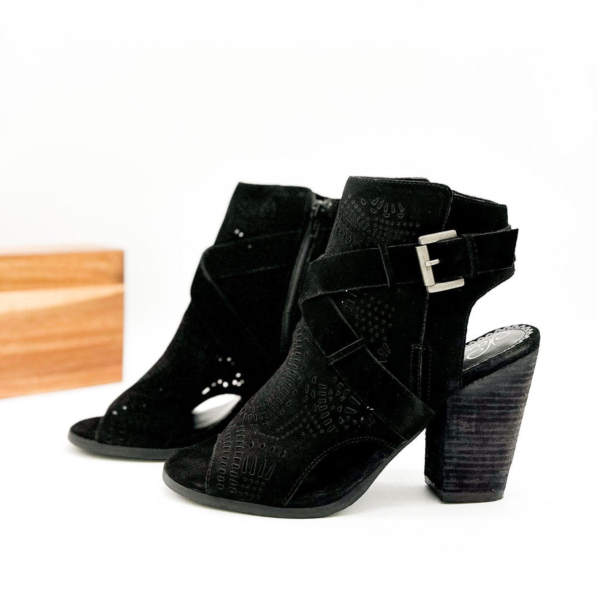 Zuzanna Black Suede Heeled Sandals – Naughty Monkey