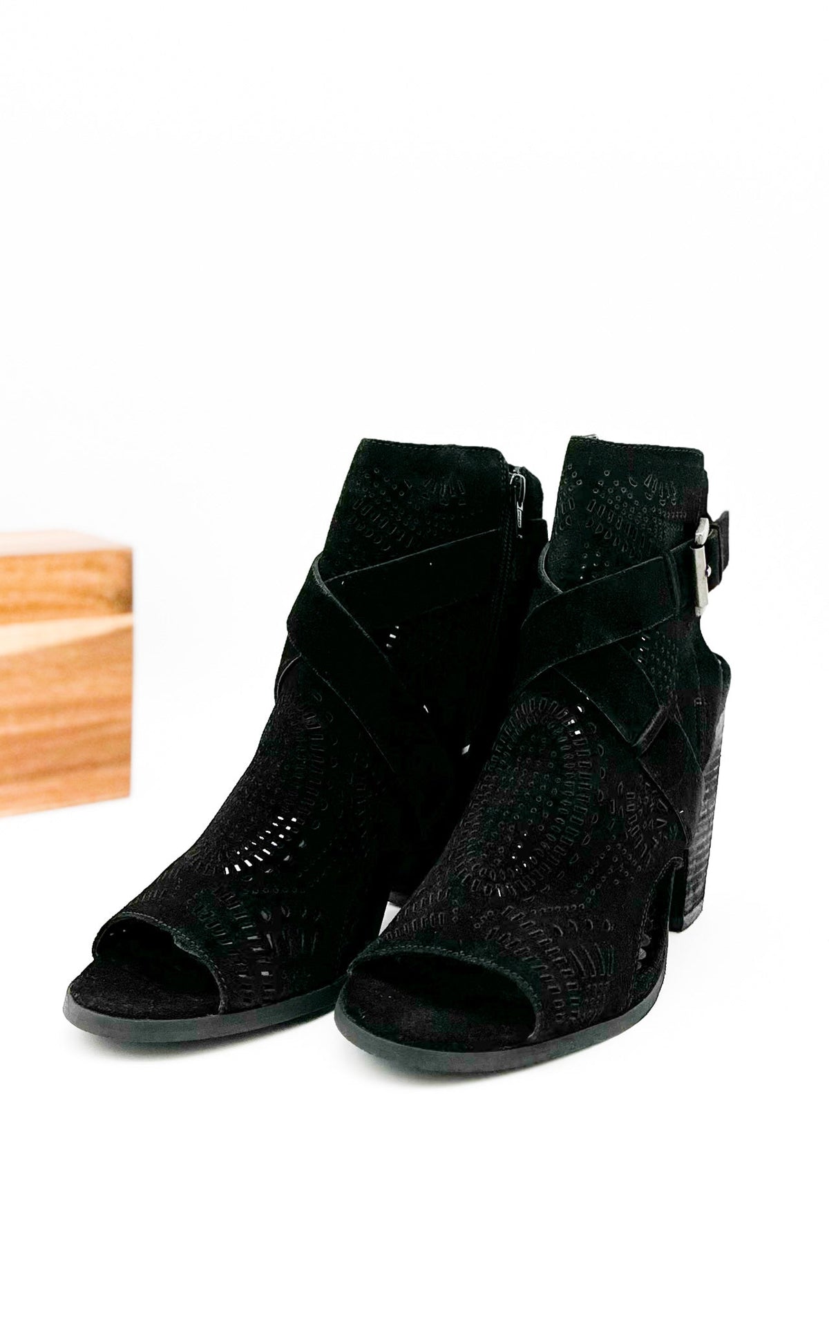 Zuzanna Black Suede Heeled Sandals – Naughty Monkey
