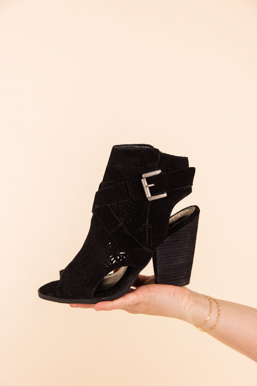 Zuzanna Black Suede Heeled Sandals – Naughty Monkey