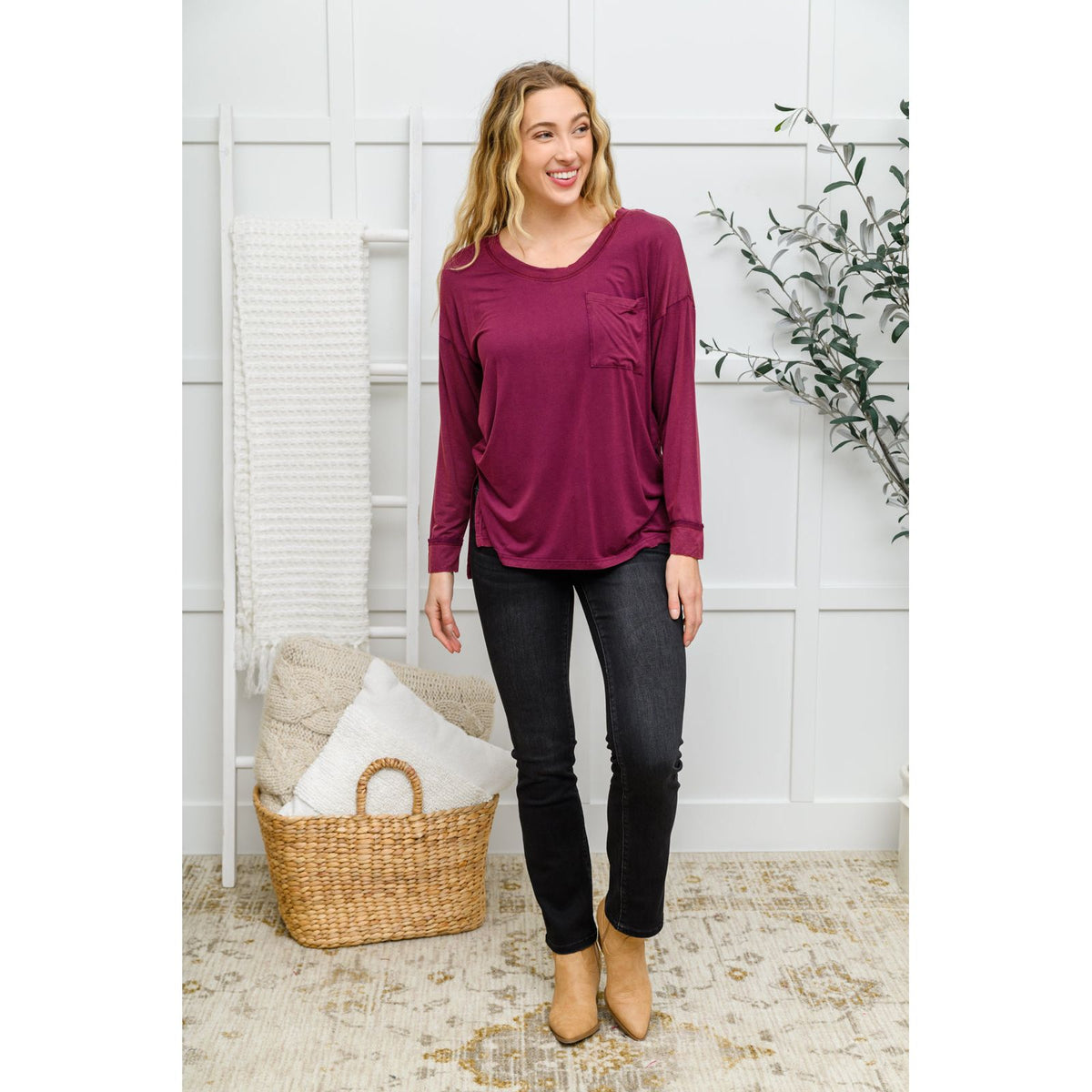 Long Sleeve Knit Top With Pocket In Burgundy