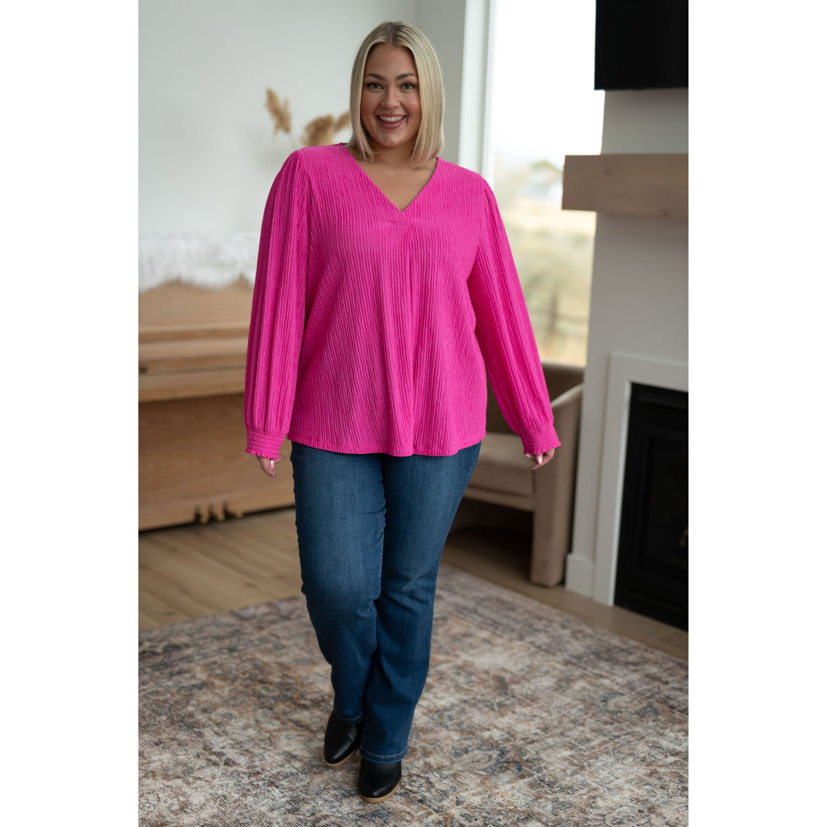 Women's Very Refined V-Neck Blouse in Pink