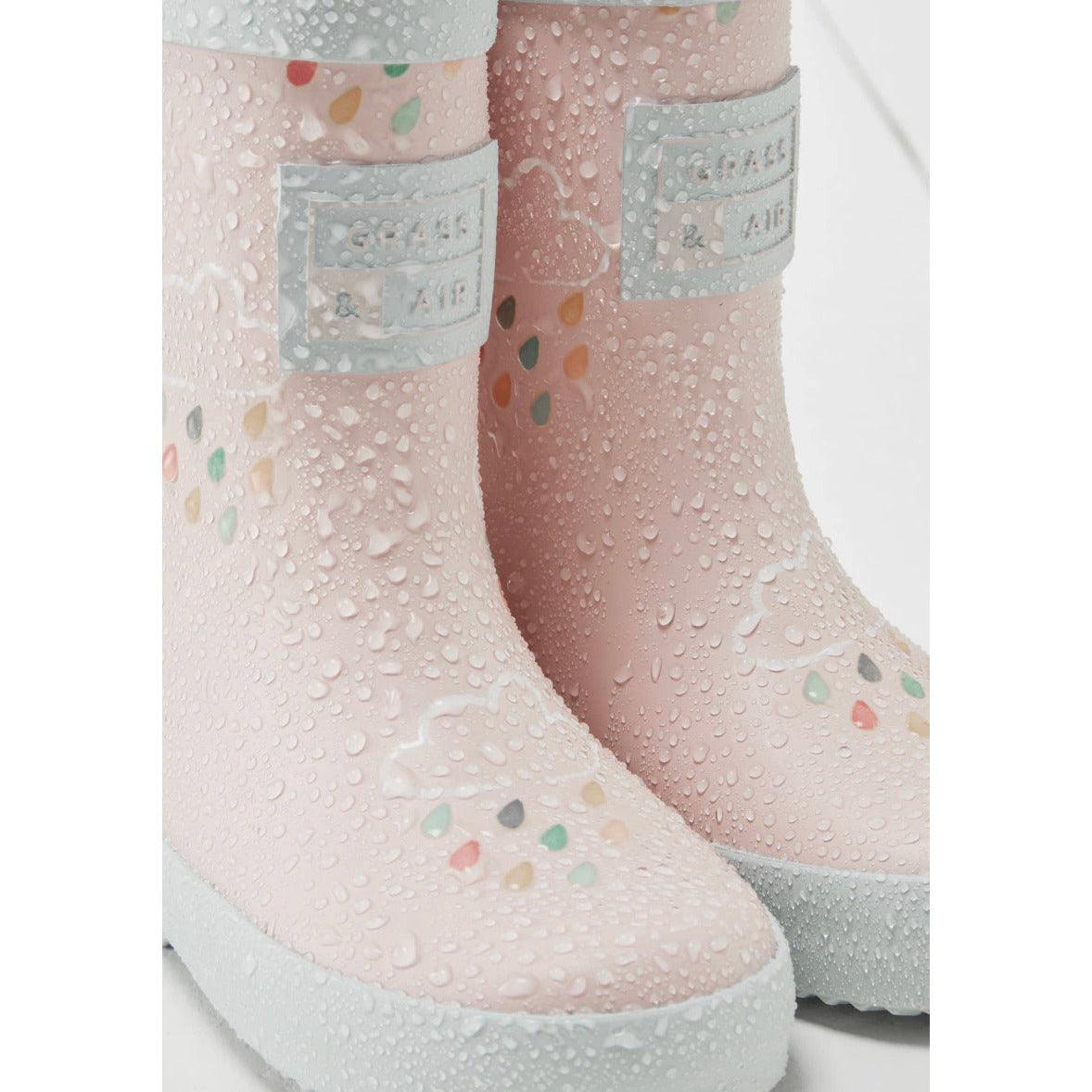 Grass & Air | Kid's Color Revealing Rainboots | Color Changing Rain Boots - becauseofadi