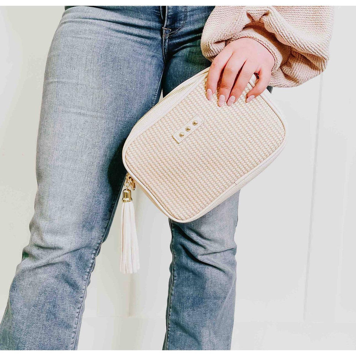 Pretty Simple | Silvia Straw Camera Bag | Women's Clutch Bag - becauseofadi