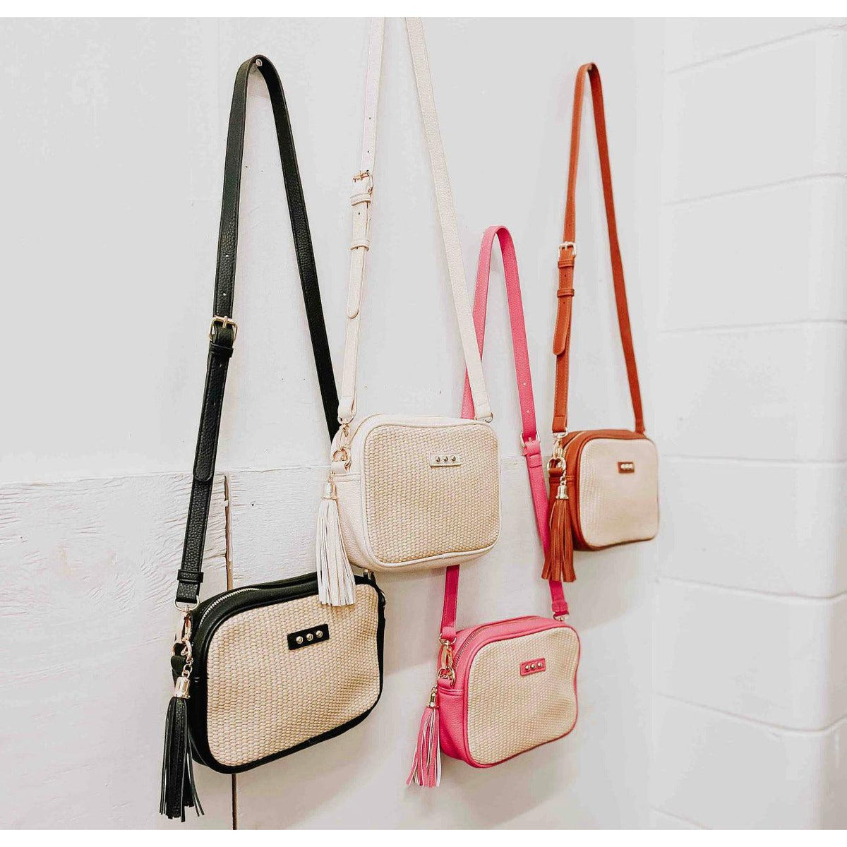 Pretty Simple | Silvia Straw Camera Bag | Women's Clutch Bag